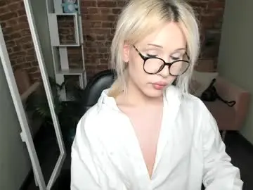 Chaturbate Sex Cam of kristydollx