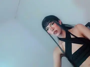 Chaturbate Live Sex Cam of lil_magdalene