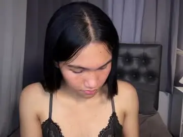 Chaturbate Watch Live Sex Cams of roxiethogersen