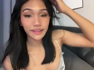 Chaturbate Adult Video Chat of roxiethogersen