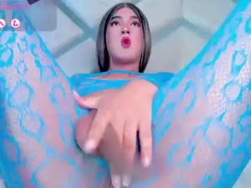 Chaturbate Watch Live Sex Cams of cami_rouxx
