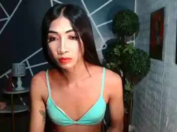 slimprettyjoira from chaturbate