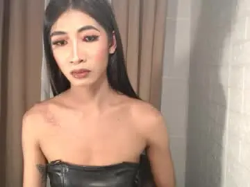 Chaturbate Live Sex Cam of slimprettyjoira