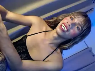 Chaturbate Live Sex Cam of sweetnaughty_mia