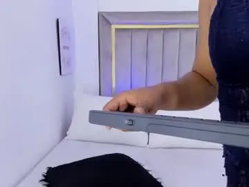 Chaturbate Sex Cam of electra_abundance1