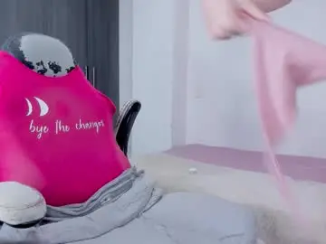 xtalianahotx from chaturbate