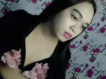 Chaturbate Live Sex Cam of 1sexy_kim69