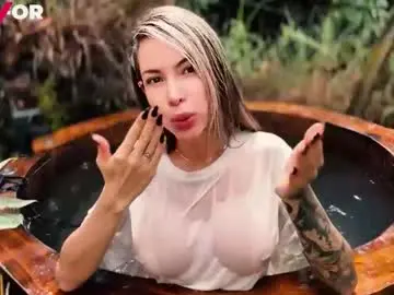 Chaturbate Sex Cam of jhenna_greey