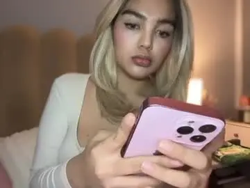 Chaturbate Best live sex cam show of belle_moonlight