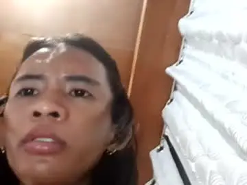Chaturbate Live Sex Cam of sassybaby1998