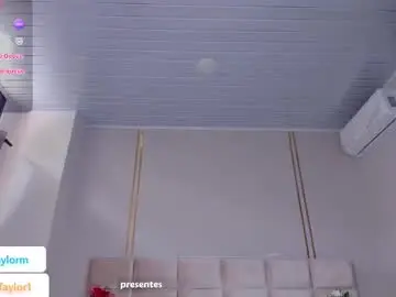 Chaturbate Sex Cam of daisytaylor_