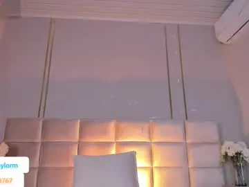 Chaturbate Live Sex Cam of daisytaylor_