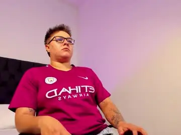 Chaturbate Free Live Porn of iangilbert