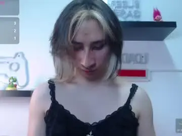 Chaturbate Free Porn Cam of charlothe_dumont