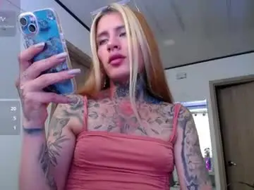 Chaturbate Live Sex Cam of luciiana_lol