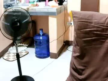 Chaturbate Free Porn Cam of asian_kweenv