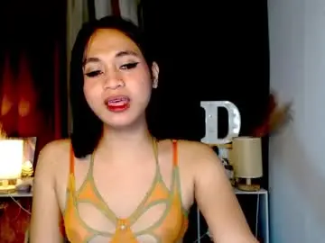 Chaturbate Nude Webcam of hoelymarie