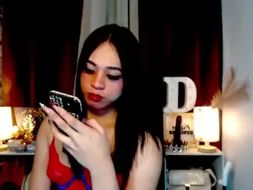 Chaturbate Nude Webcam of hoelymarie