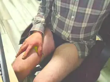 Chaturbate Live Sex Cam of crazyyyr