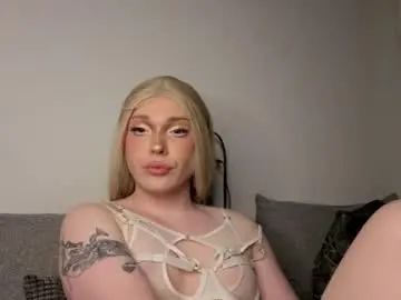 Chaturbate Sex Cam of alena_dubai