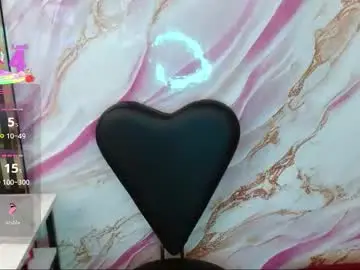 Chaturbate Live Sex Cam of dulcenia_rose