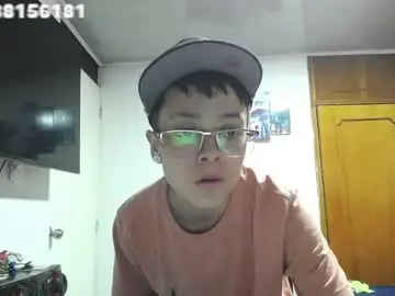 Chaturbate Live Sex Cam of sebastian_posse