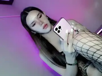 Chaturbate Live Sex of its_me_ezzie