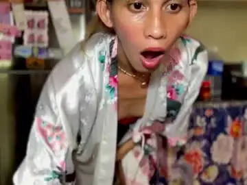 Chaturbate Free Live Porn of cumm_thiara1999
