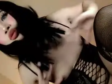Chaturbate Live Sex Cam of goldensiren28