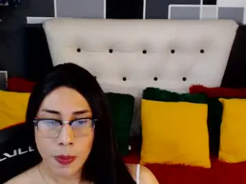 Chaturbate Live Sex Cam of stephanie_dollss