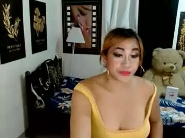 Chaturbate Live Sex Cam of hugecockgoddessx