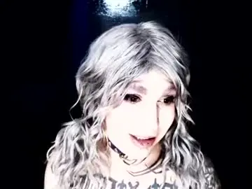 Chaturbate Live Porn of cybertrouble_