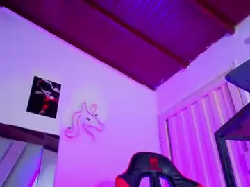Chaturbate Best live sex cam show of hot_destinyk