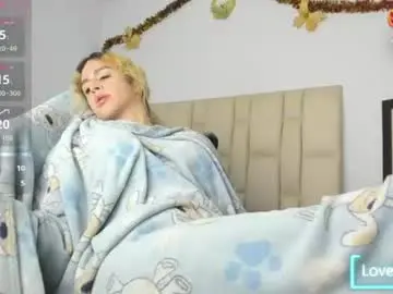 Chaturbate Live Sex Cam of xkim_starx