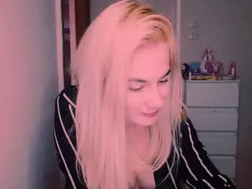 Chaturbate Best live sex cam show of carinfox