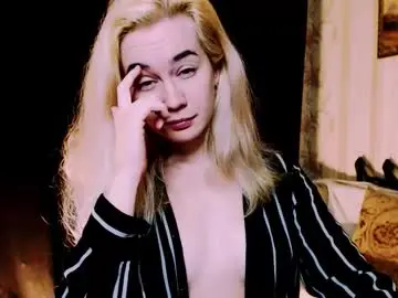 Chaturbate Sex Cam of carinfox