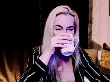 Chaturbate Best live sex cam show of carinfox