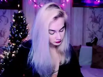 Chaturbate Live Sex Cam of carinfox