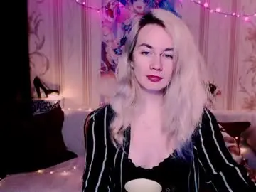 Chaturbate Live Sex Cam of carinfox