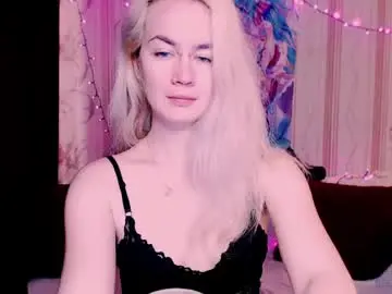 Chaturbate Best live sex cam show of carinfox