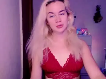 Chaturbate Live Sex Cam of carinfox