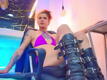 Chaturbate Live Sex Cam of bella_salvatore