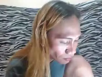 Chaturbate Watch Live Sex Cams of hugecockforyouxx