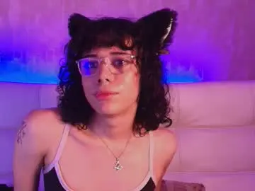 Chaturbate Adult Webcam of pixy_20