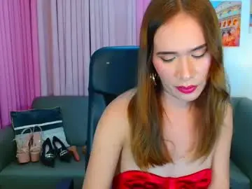 Chaturbate Adult Video Chat of ashleyhugecum