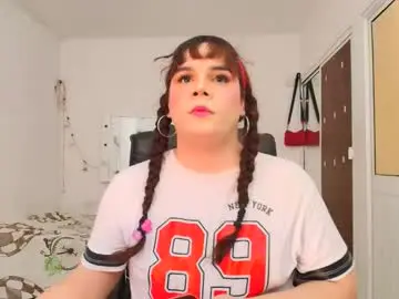 Chaturbate Live Sex Cam of violettacam69