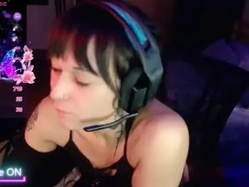 Chaturbate Live Sex Cam of 3shycat3