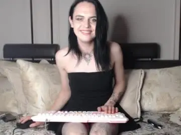 Chaturbate Nude Webcam of cute_maddy666