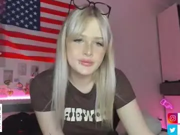 Chaturbate Private Sex Chat of krisi_myrr