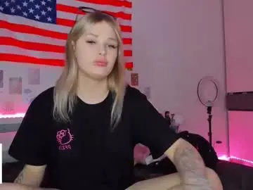 Chaturbate Watch Live Sex Cams of krisi_myrr